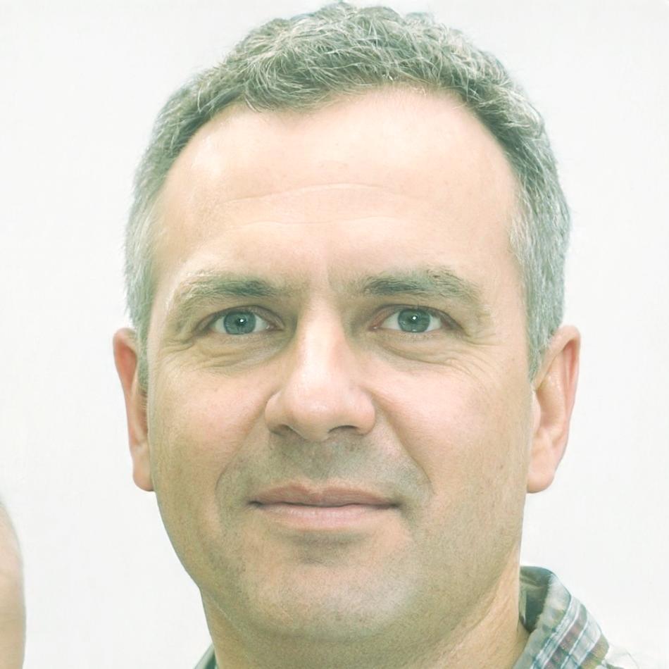 Dr. Lennart Voss
